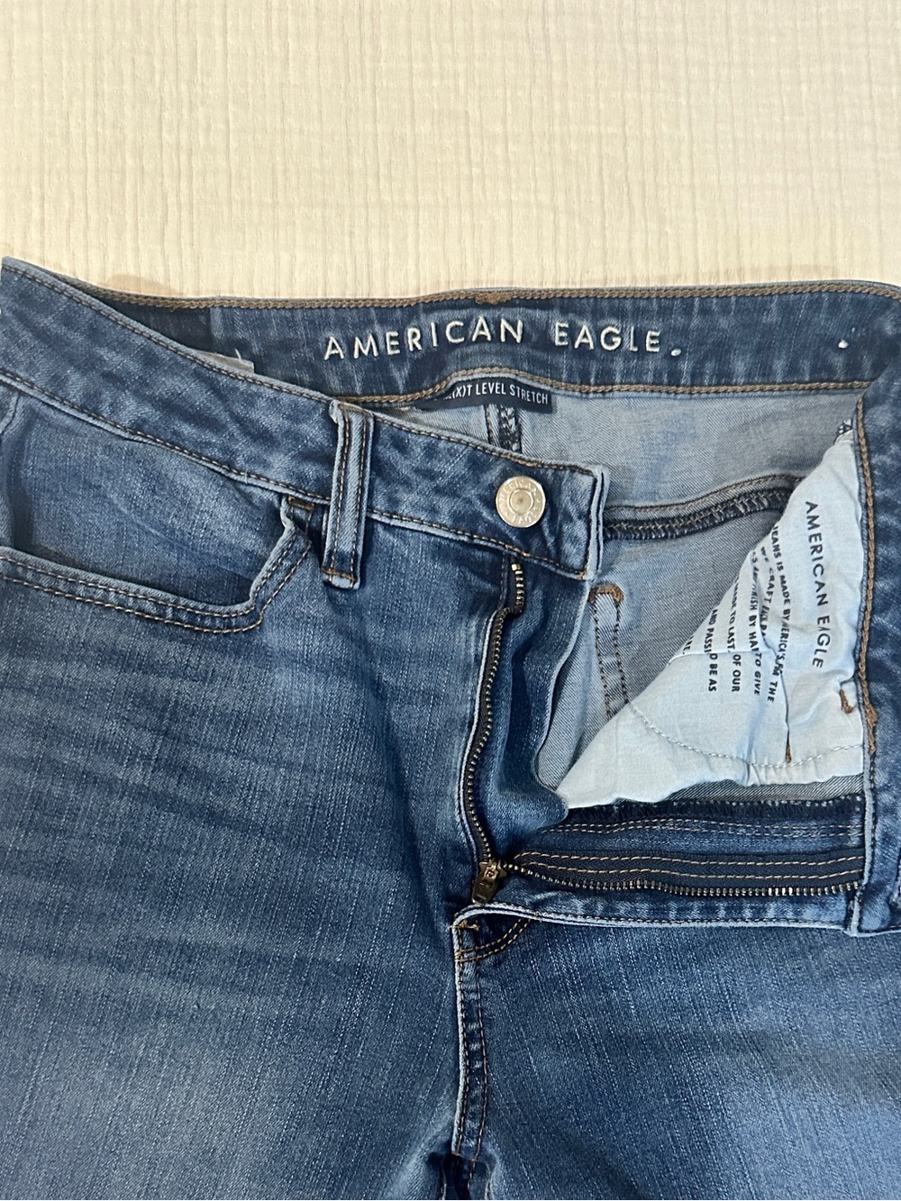 American Eagle Outfitters Medium Blue Super High Rise Skinny Jeans Women’s